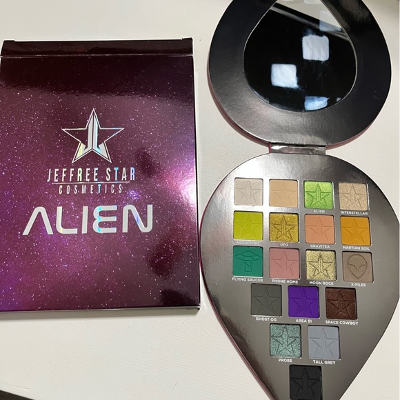 Jeffree Star Alien Eyeshadow Palette - Picture 3 of 8